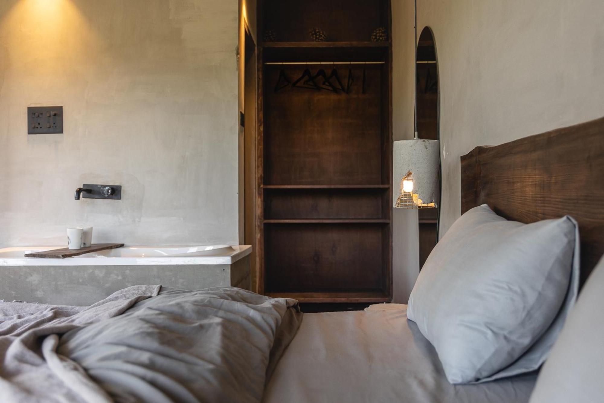 Exstasy Stays - Bathtub Rooms & Cafe - Your Romantic & Cozy Getaway - Thhpsociety - Mukteshwar Bagian luar foto