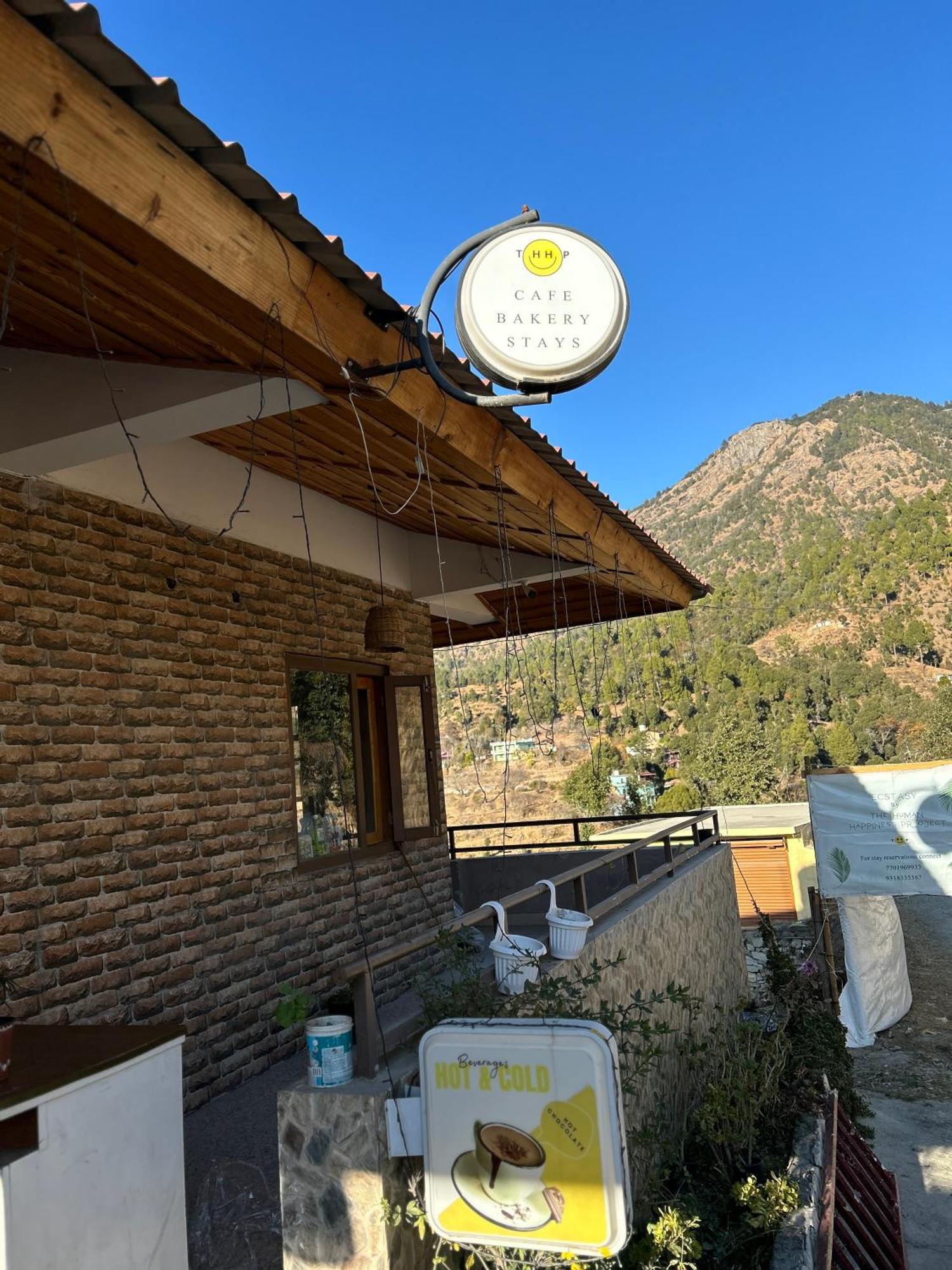 Exstasy Stays - Bathtub Rooms & Cafe - Your Romantic & Cozy Getaway - Thhpsociety - Mukteshwar Bagian luar foto