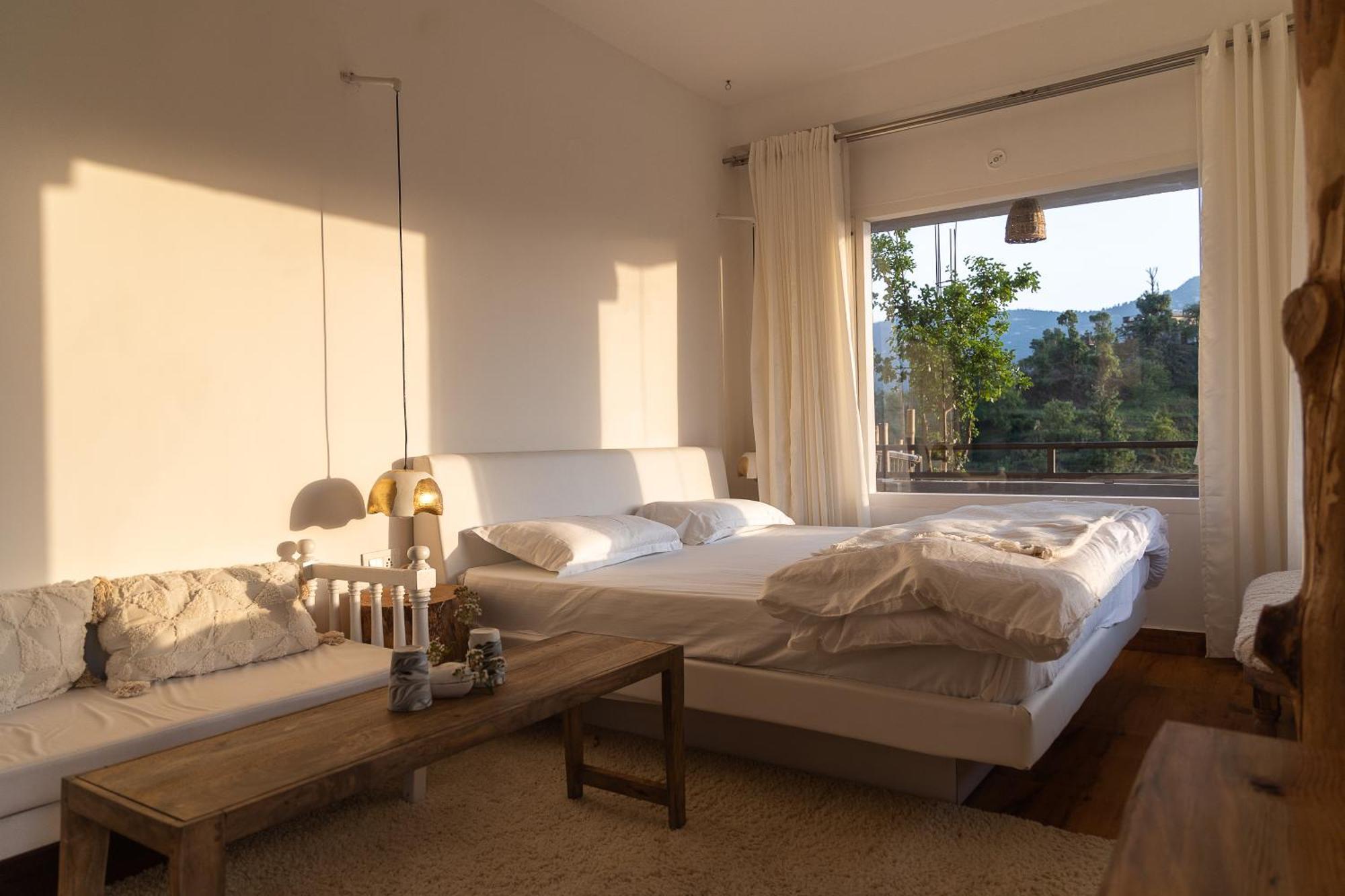 Exstasy Stays - Bathtub Rooms & Cafe - Your Romantic & Cozy Getaway - Thhpsociety - Mukteshwar Bagian luar foto